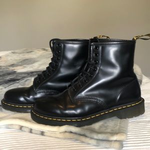 Dr. Martens AirWair 11822